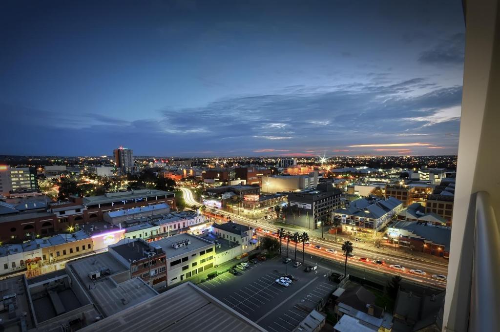 La Loft Apartments North Terrace Adelaide Værelse billede