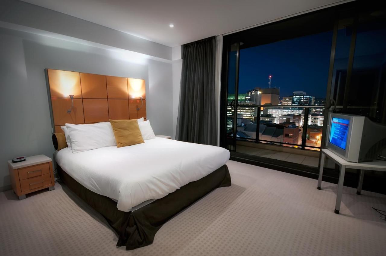 La Loft Apartments North Terrace Adelaide Værelse billede